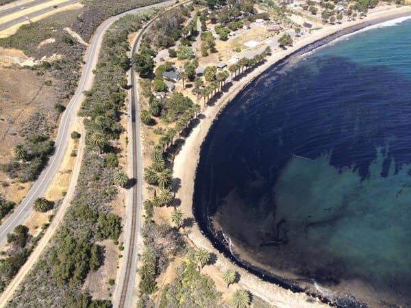 oil-spill-la-times