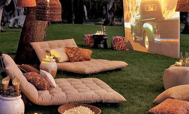 outdoormovie2