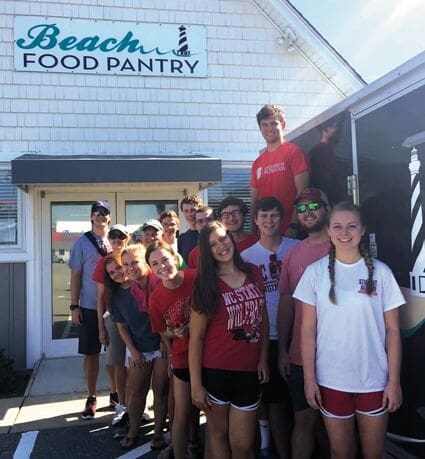 Beach Food Pantry volunteers