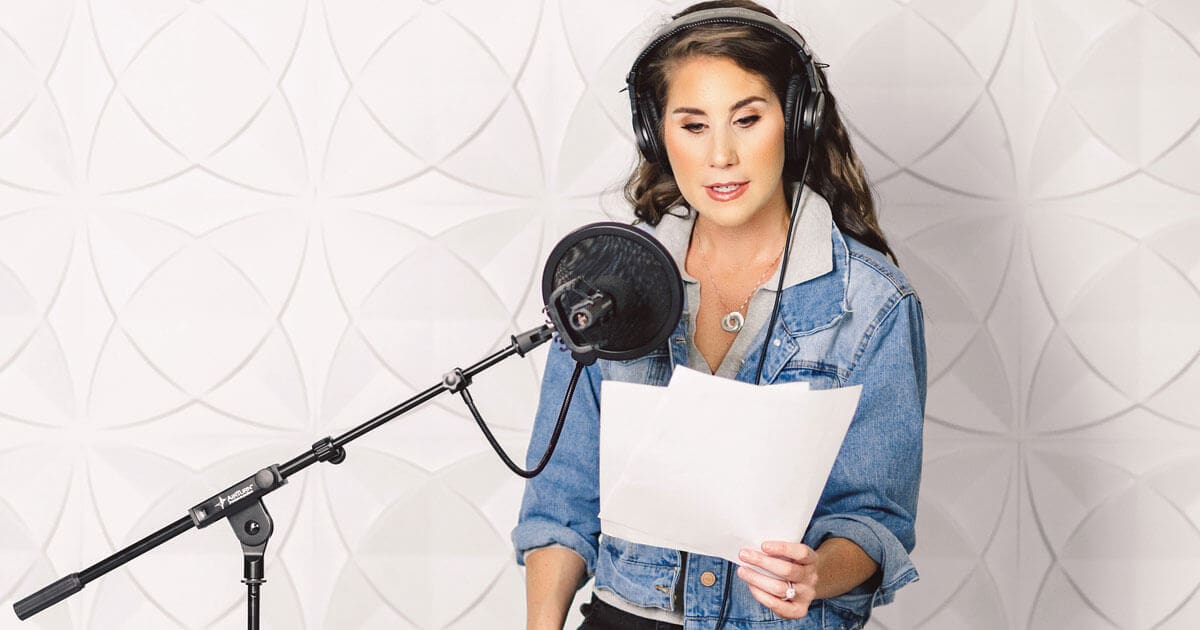 Delia D’Ambra: Investigative Journalist, Podcaster & Manteo Native